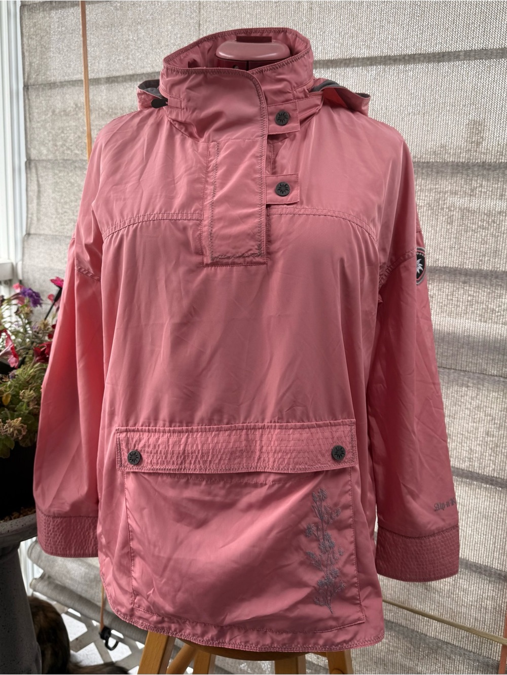 Alp N Rock Wildblume pullover jacket in Strawberry Ice (light salmon-pink shade